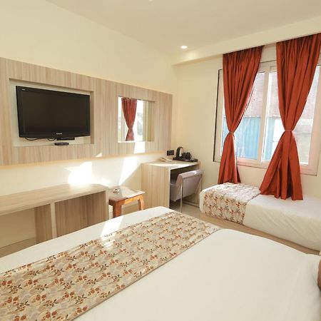 Zed Hotel - Delhi International Airport 新德里 外观 照片