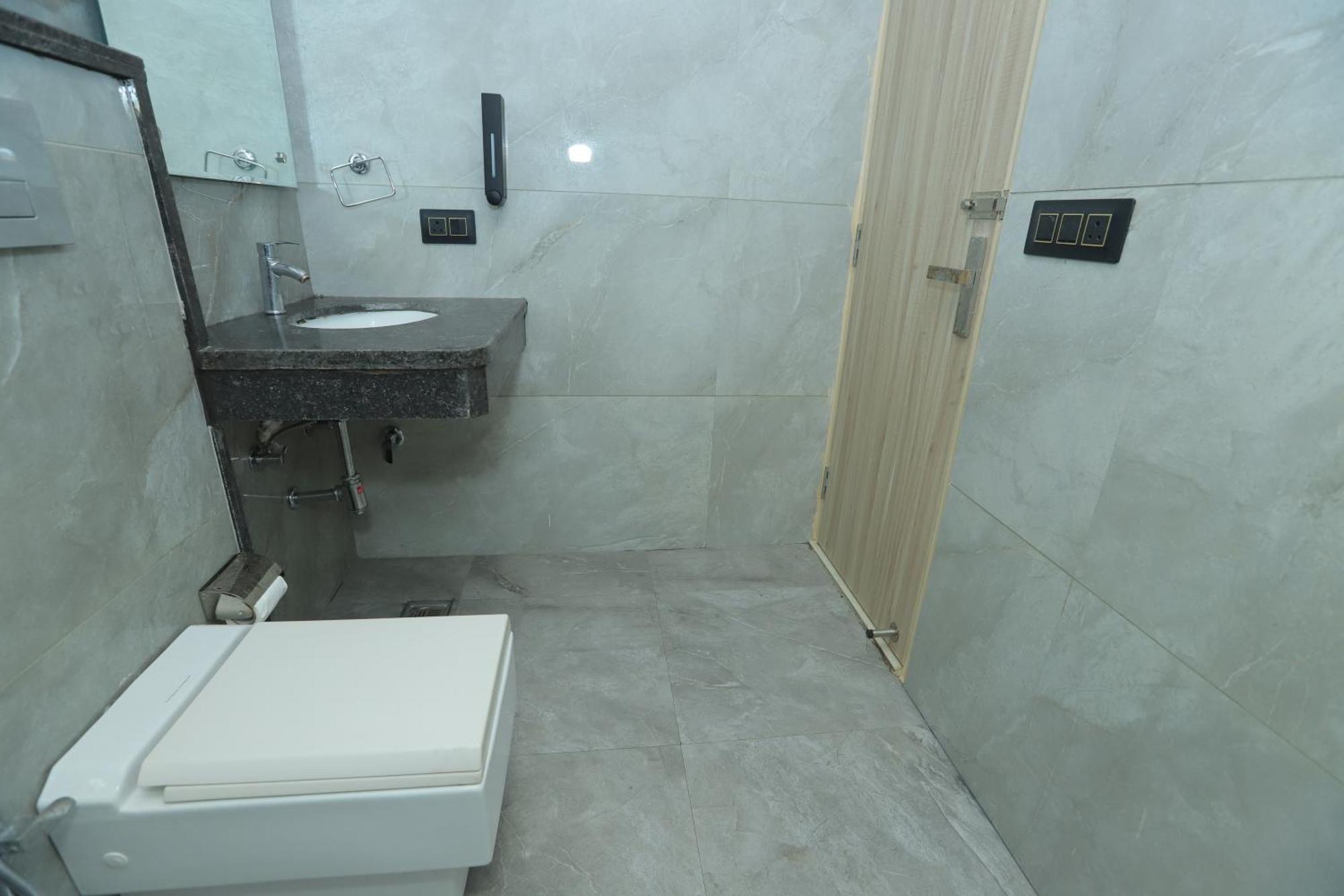 Zed Hotel - Delhi International Airport 新德里 外观 照片