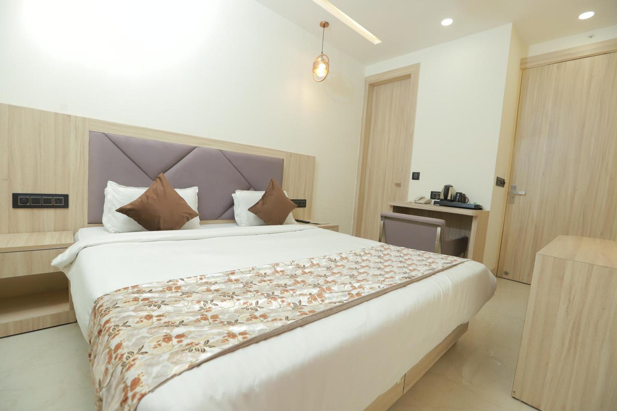 Zed Hotel - Delhi International Airport 新德里 外观 照片