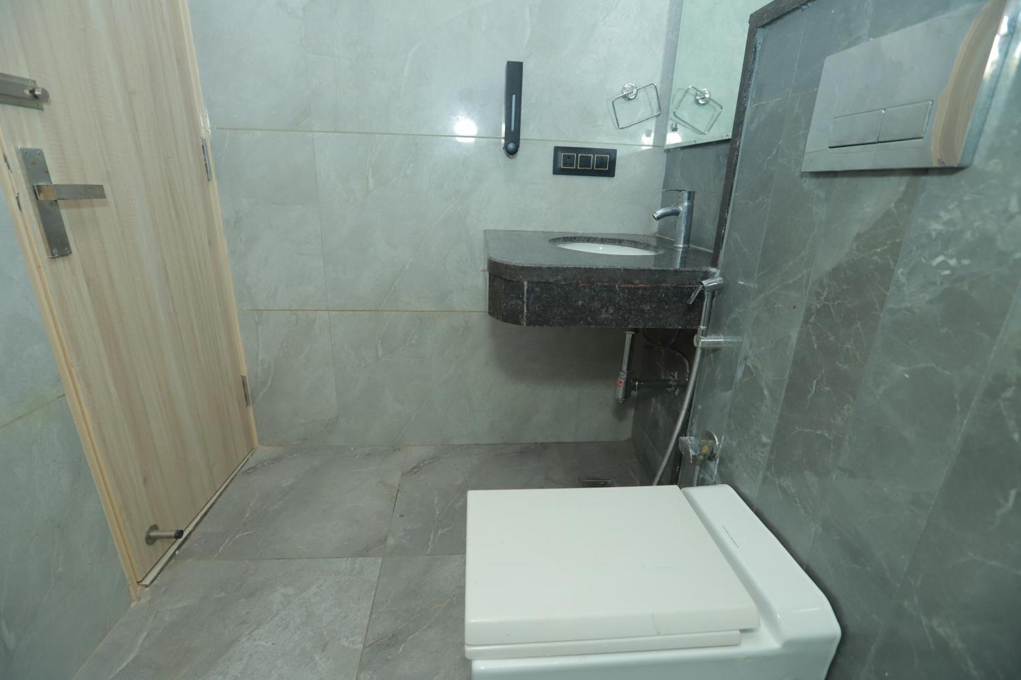 Zed Hotel - Delhi International Airport 新德里 外观 照片